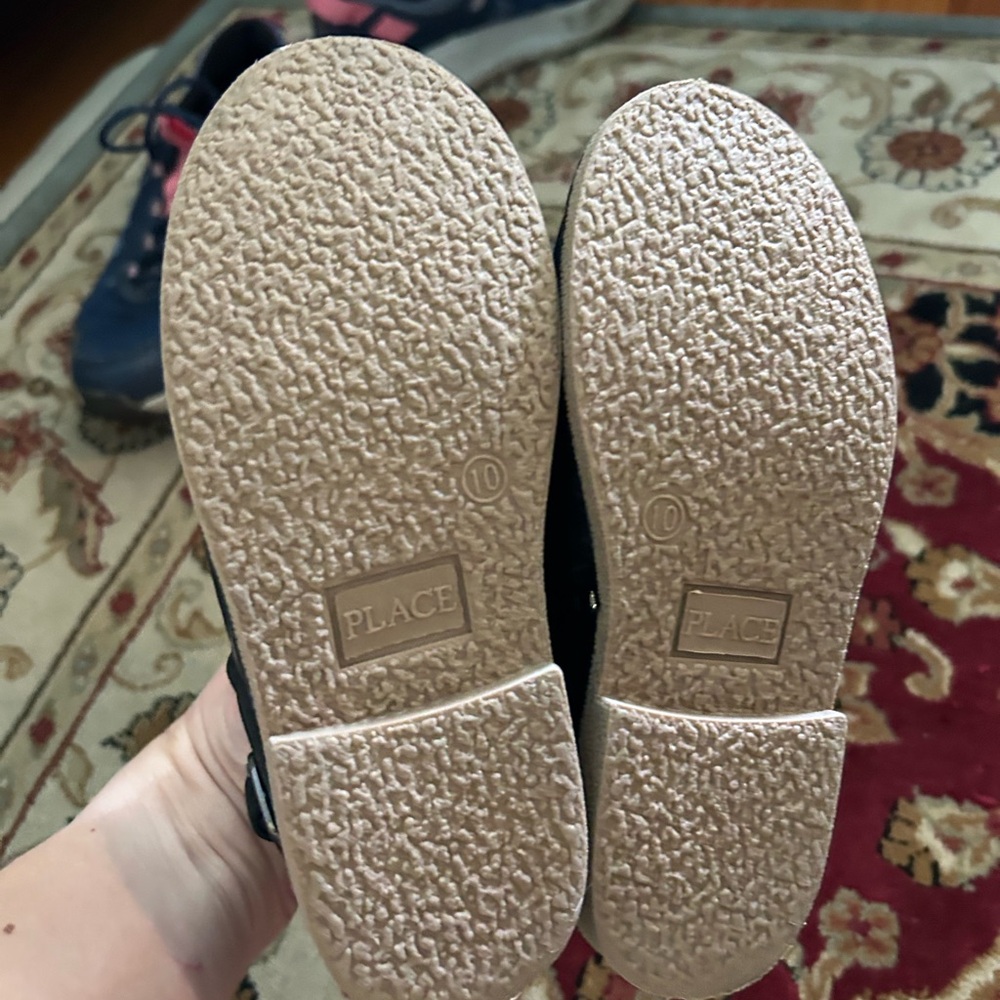 Children’s Place Booties - Picture 4 of 6